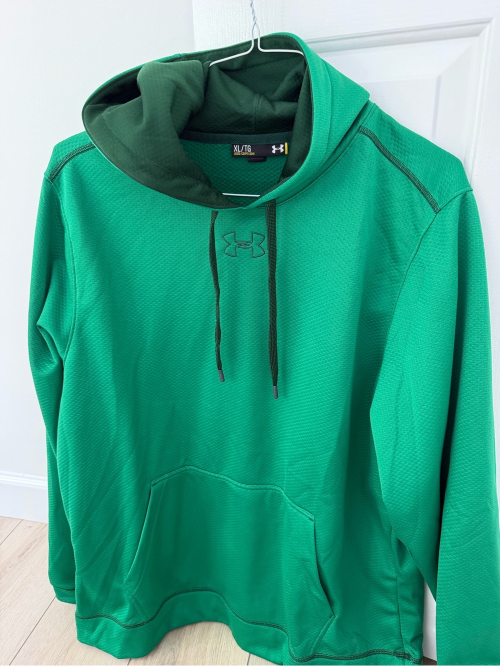 Under Armour Men's Green Performance Hoodie. New.
